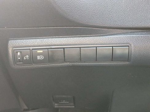 Used 2024 Toyota Corolla SE FWD image 19