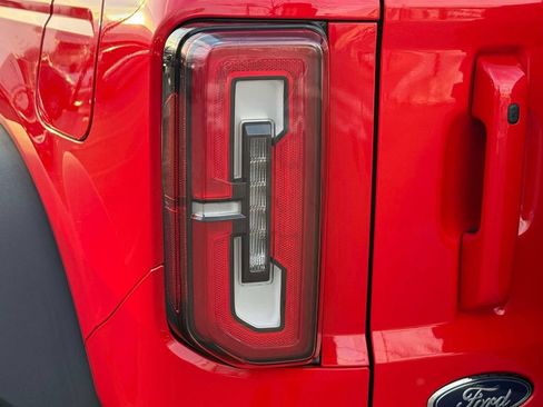 Used 2021 Ford Bronco Wildtrak AWD/4WD image 11