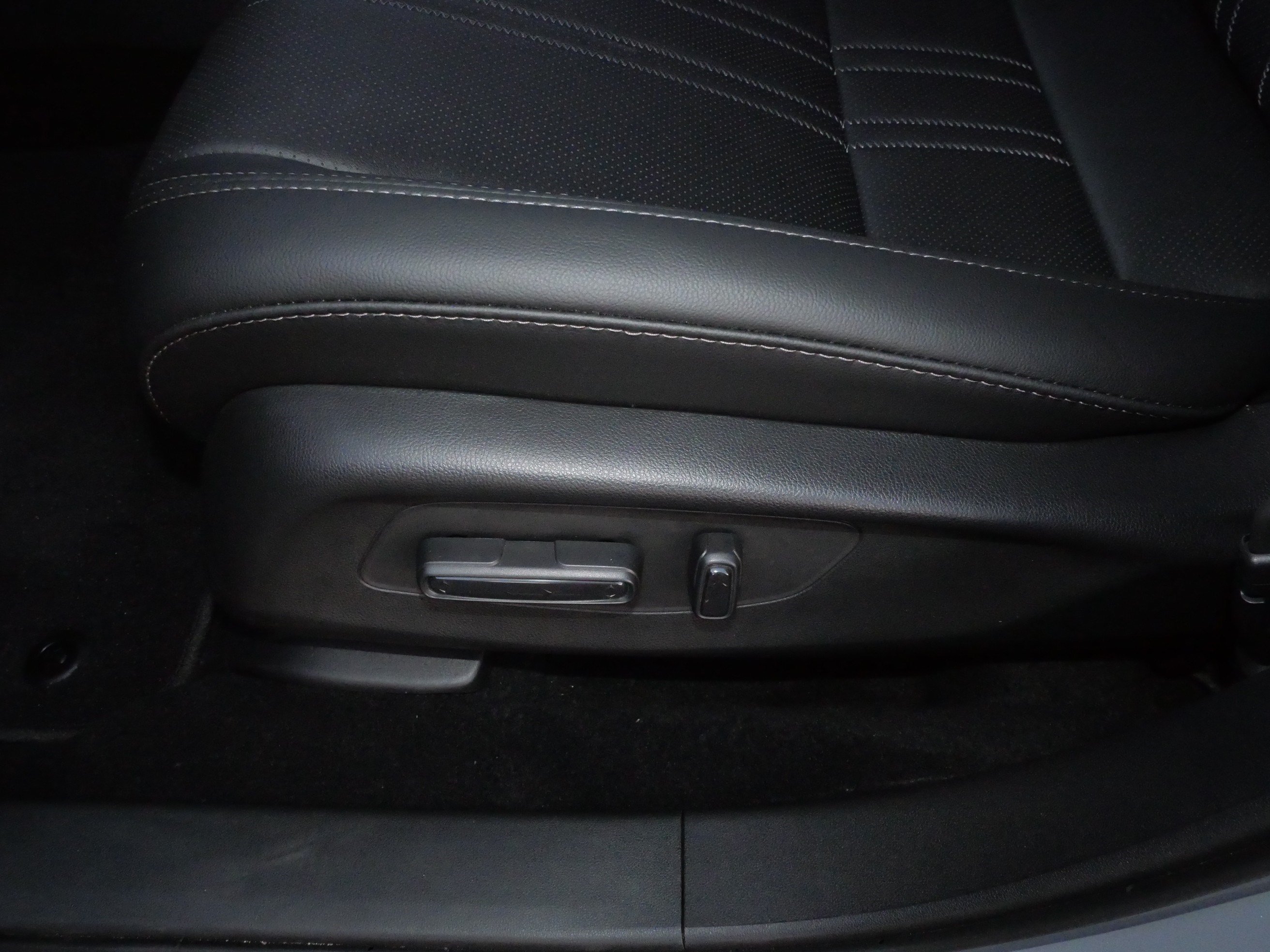 Certified 2027 Honda HR-V EX-L image 20