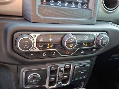 Certified 2020 Jeep Gladiator Sport w/ Quick Order Package 24S image 21