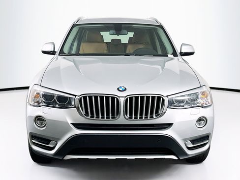 Used 2017 BMW X3 xDrive28i AWD/4WD image 2