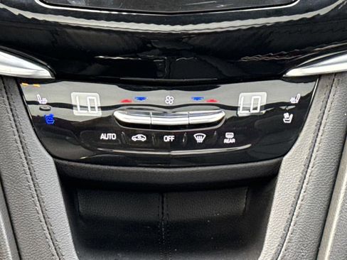 Used 2023 Cadillac XT6 Sport AWD/4WD image 16