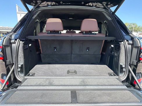 New 2027 BMW X7 xDrive40i w/ M Sport Package AWD/4WD image 11