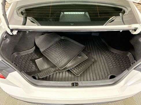 Used 2025 Toyota Camry SE w/ Convenience Package FWD image 24