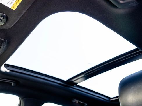 Used 2018 Lincoln MKX Reserve w/ Driver Assistance Package image 20