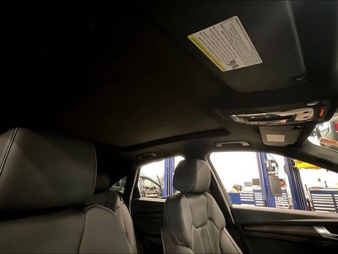 Used 2024 Audi Q5 2.0T Premium Plus image 22