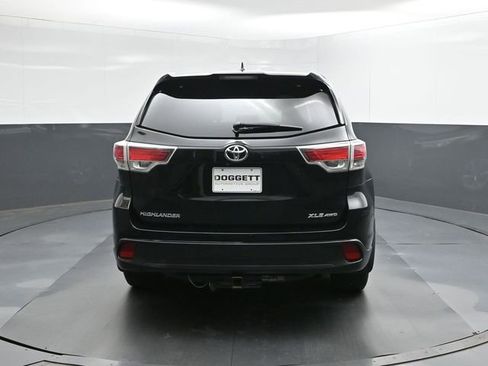 Used 2015 Toyota Highlander XLE AWD/4WD image 5