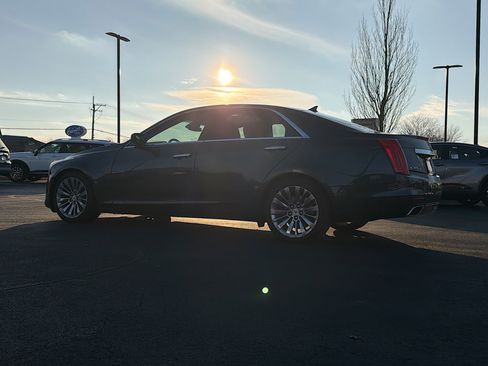 Used 2014 Cadillac CTS Luxury image 9