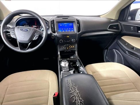Used 2020 Ford Edge SE w/ Cargo Accessory Package image 11