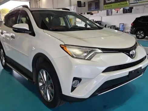 Used 2017 Toyota RAV4 Limited AWD/4WD image 3