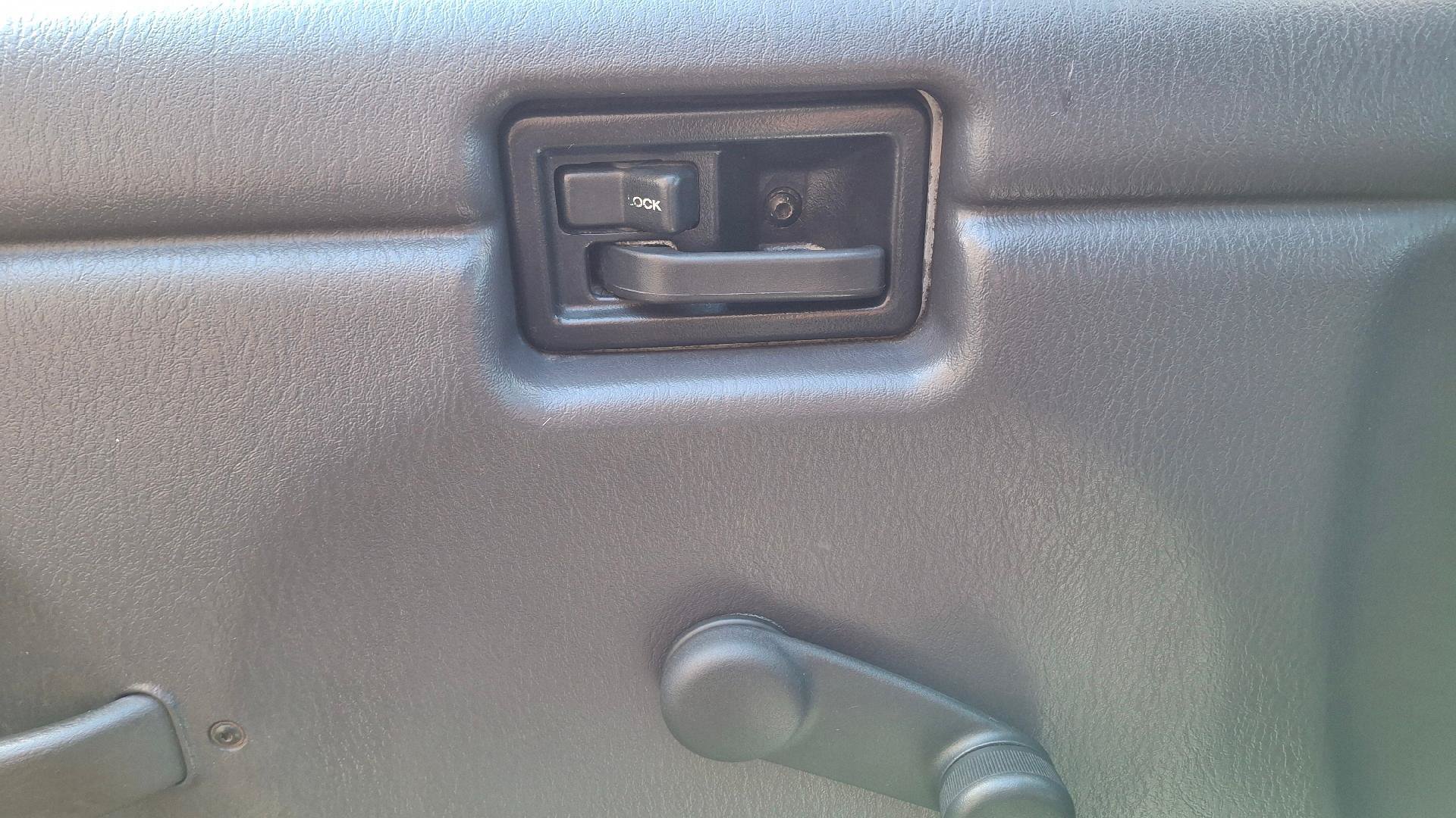 Used 2001 Jeep Wrangler Sport AWD/4WD image 12