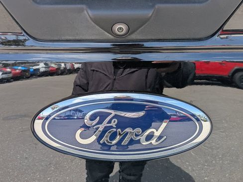 Used 2019 Ford F150 XLT w/ Equipment Group 302A Luxury RWD image 5