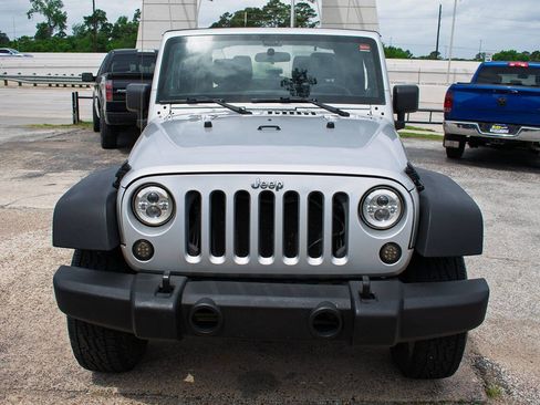 Used 2012 Jeep Wrangler Sport AWD/4WD image 9