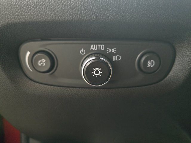 Used 2021 Chevrolet Traverse LT AWD/4WD image 26