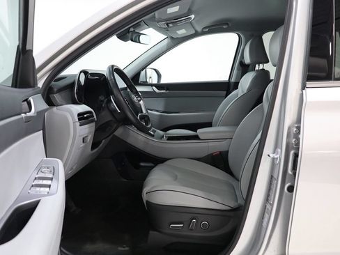 Used 2025 Hyundai Palisade SEL AWD/4WD image 16