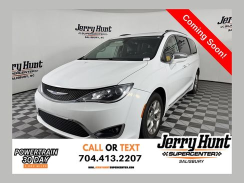 Used 2018 Chrysler Pacifica Limited FWD image 1