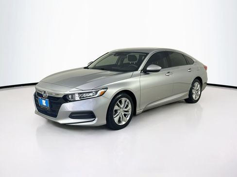 Used 2018 Honda Accord LX image 3
