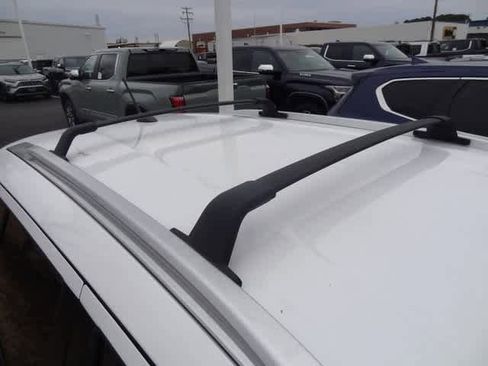 Used 2020 Nissan Kicks SV w/ Exterior Package image 24