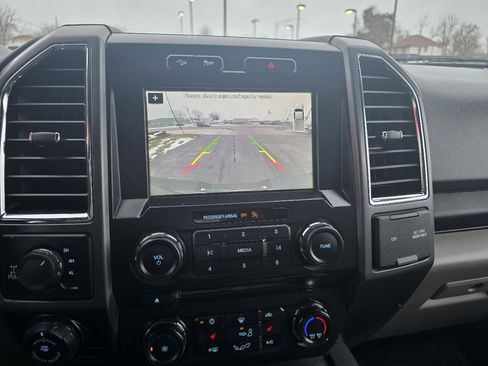 Used 2016 Ford F150 XLT w/ Equipment Group 302A Luxury image 11