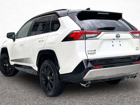 Certified 2022 Toyota RAV4 XSE w/ XSE Grade Weather Package AWD/4WD image 7