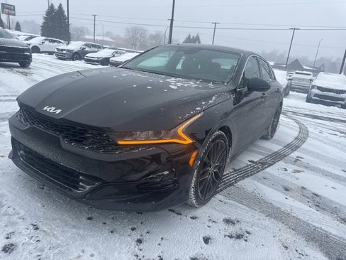 Used 2024 Kia K5 GT image 3
