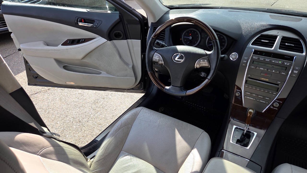 Used 2011 Lexus ES 350 FWD image 37