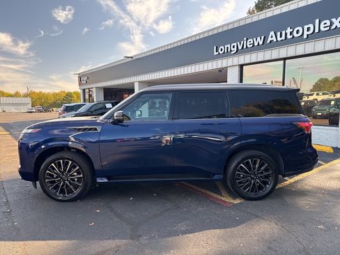 Used 2025 INFINITI QX80 Autograph image 11