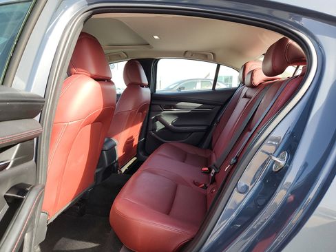 Used 2025 MAZDA MAZDA3 s image 12