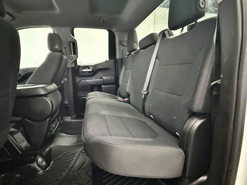 Used 2020 Chevrolet Silverado 1500 LT w/ Convenience Package AWD/4WD image 18
