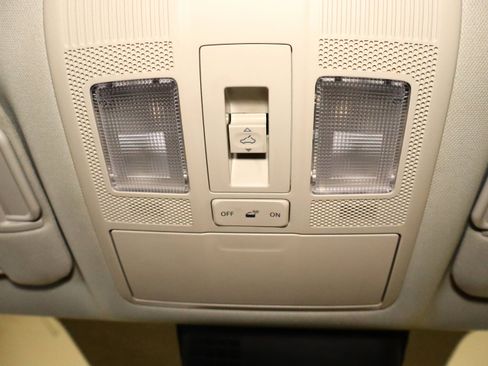 Used 2023 MAZDA CX-9 Touring image 34