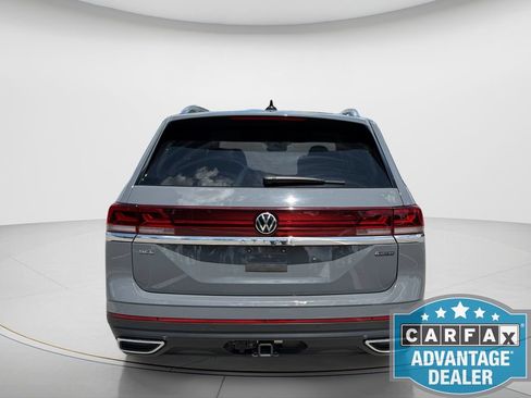 Certified 2025 Volkswagen Atlas SEL AWD/4WD image 7