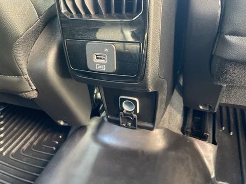 Certified 2022 Jeep Compass Limited image 16