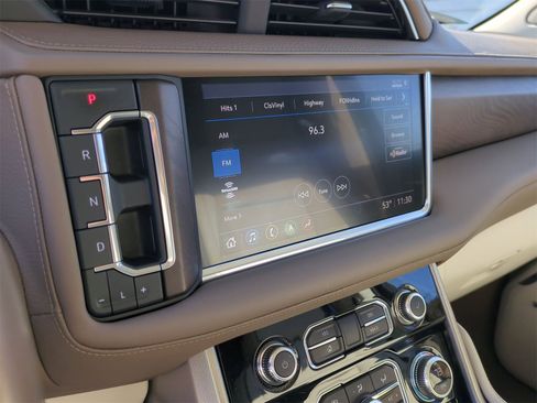 Used 2021 GMC Yukon Denali w/ Denali Ultimate Package image 13