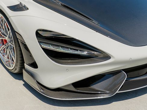 Used 2022 McLaren 765LT RWD image 38