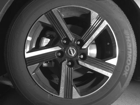 Used 2025 Nissan Sentra SV FWD image 12