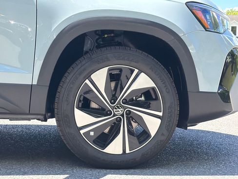 New 2026 Volkswagen Taos SE AWD/4WD image 5