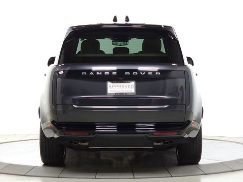Used 2024 Land Rover Range Rover SE AWD/4WD image 5