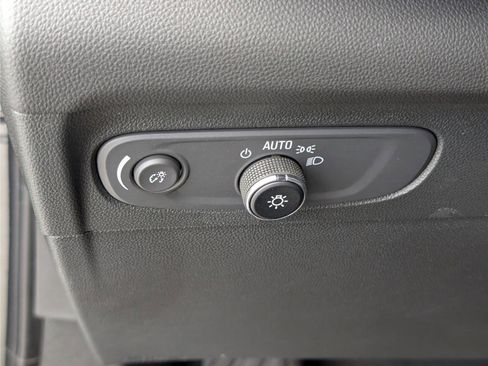 Used 2023 Buick Envision Preferred AWD/4WD image 21