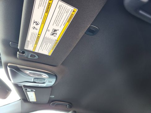 New 2026 Jeep Compass Latitude image 22