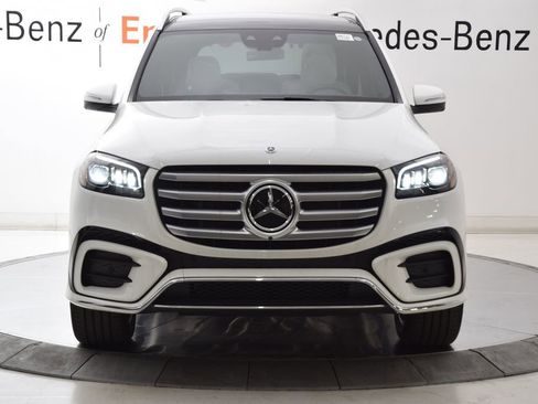 New 2025 Mercedes-Benz GLS 580 4MATIC image 8