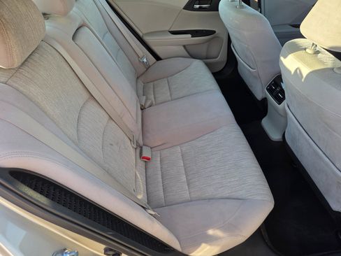 Used 2014 Honda Accord Plug-In Sedan image 13