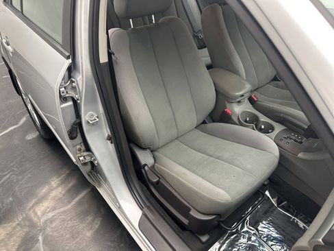 Used 2010 Hyundai Sonata GLS image 9