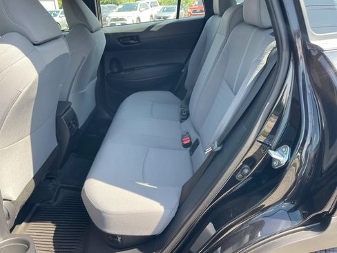 Used 2025 Toyota Corolla Cross AWD Hybrid image 19