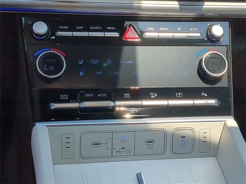 New 2025 Hyundai Santa Fe Calligraphy image 19