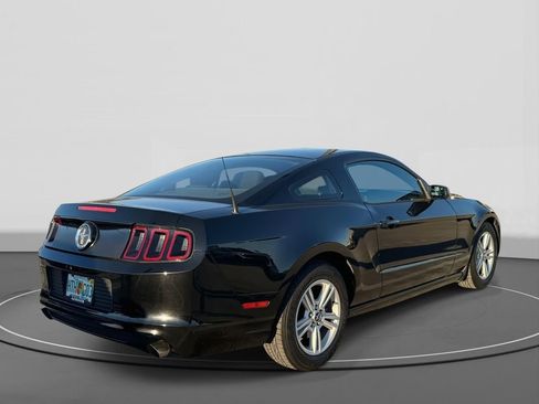 Used 2014 Ford Mustang Coupe image 3