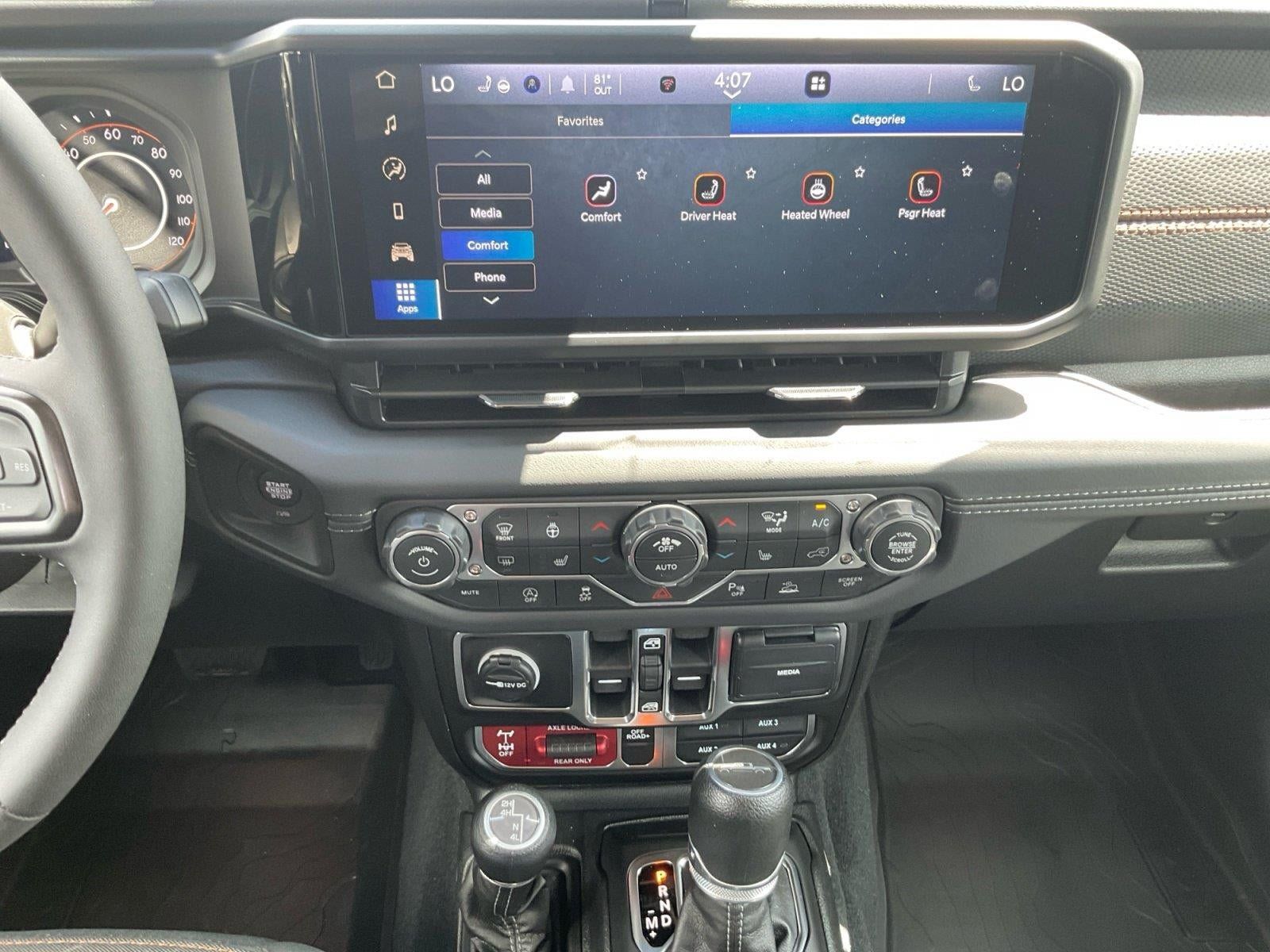 Used 2026 Jeep Gladiator Mojave w/ Safety Group AWD/4WD image 11