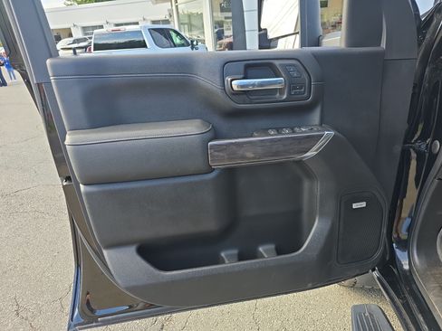 Used 2022 Chevrolet Silverado 2500 LTZ w/ LTZ Convenience Package AWD/4WD image 22