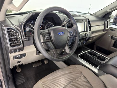 Used 2020 Ford F250 XLT w/ XLT Premium Package image 4