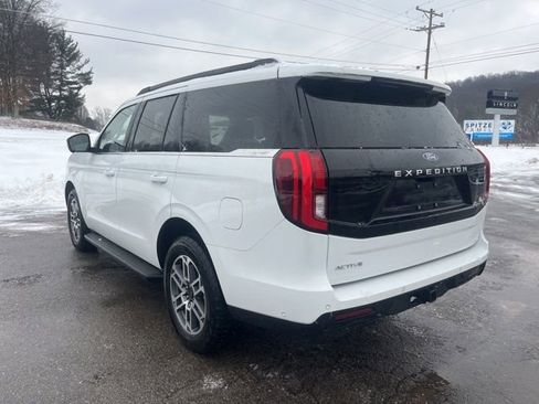 Used 2025 Ford Expedition Active image 8