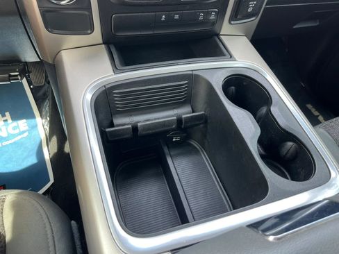 Used 2018 RAM 1500 Big Horn image 32